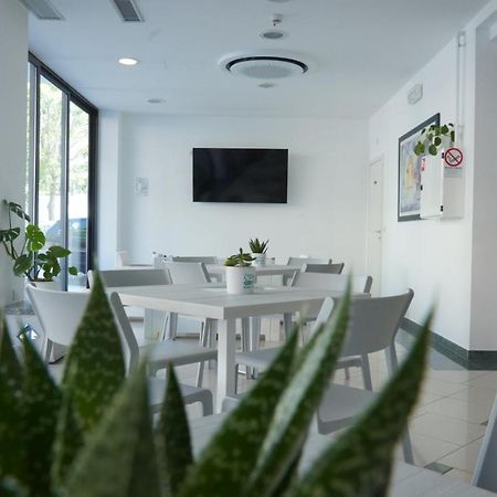 Lively Hotel Bellaria-Igea Marina Exterior foto