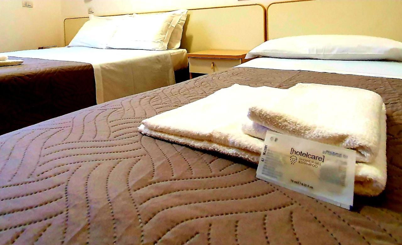 Lively Hotel Bellaria-Igea Marina Exterior foto