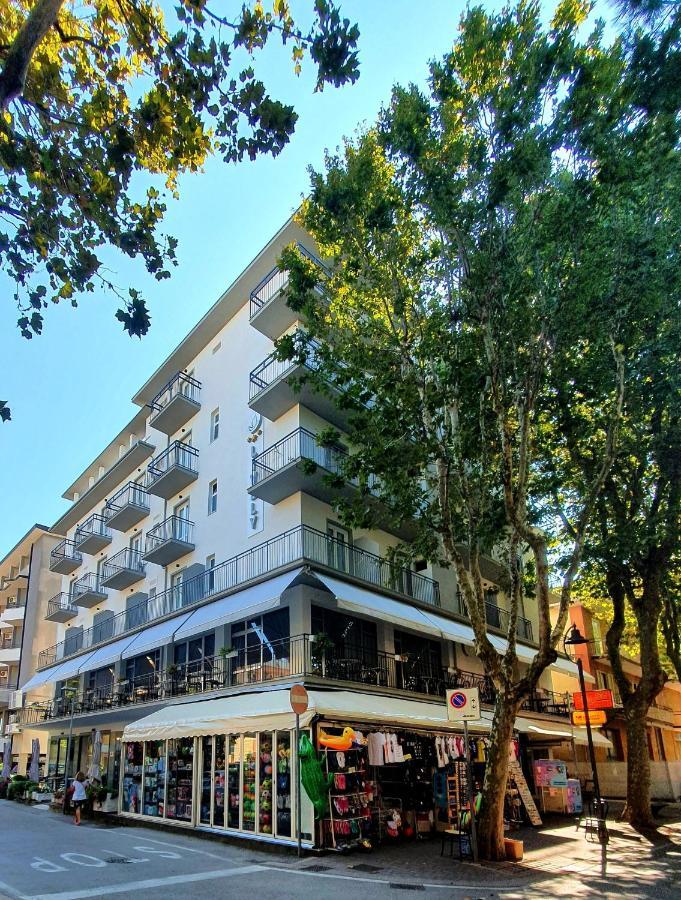 Lively Hotel Bellaria-Igea Marina Exterior foto