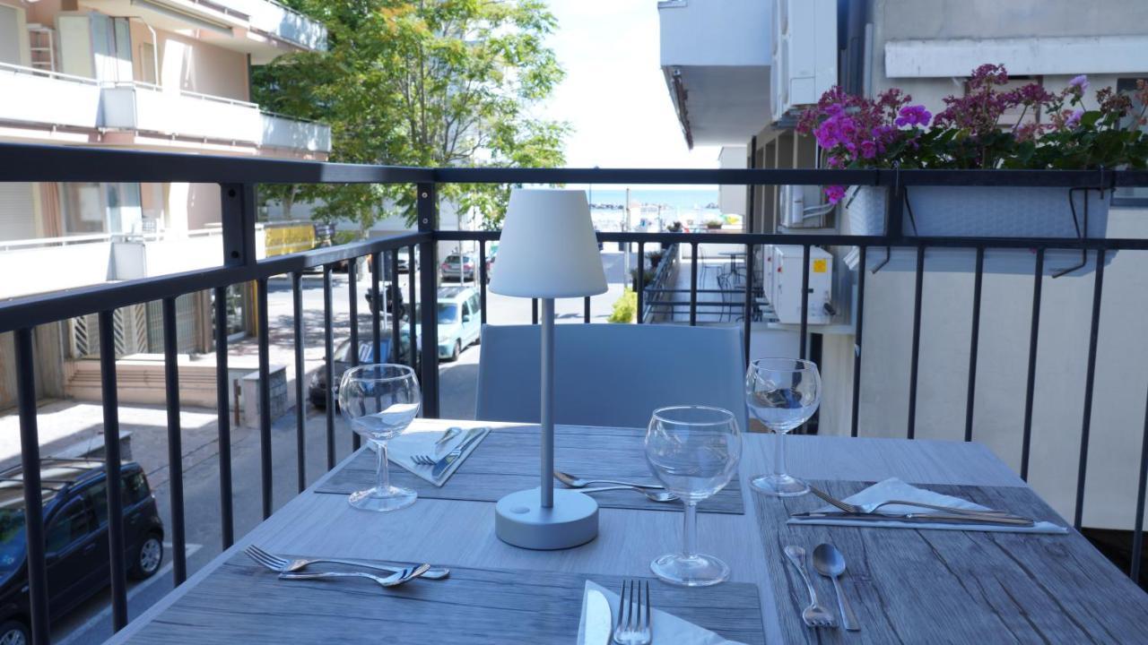 Lively Hotel Bellaria-Igea Marina Exterior foto