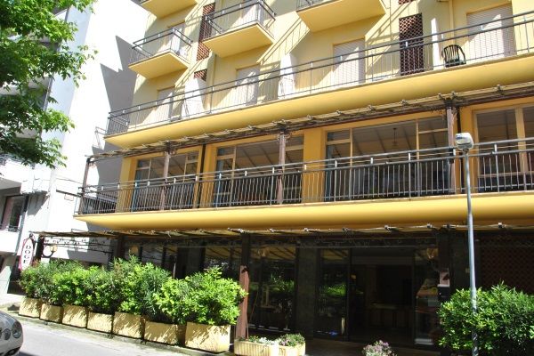 Lively Hotel Bellaria-Igea Marina Exterior foto